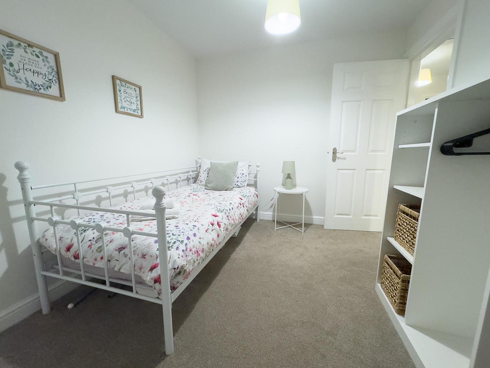 Briars Close - Four Bed Property On The Edge Of The Peak District National Park Buxton  Exterior photo